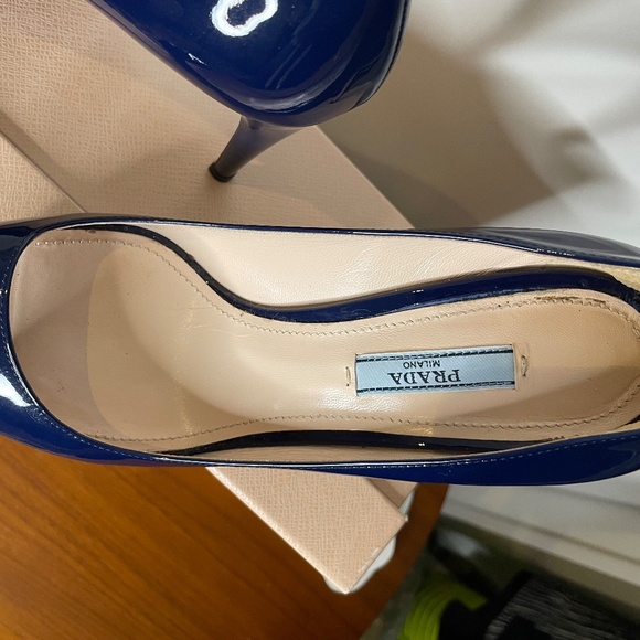 Blue Prada peep toe high-heels - Picture 2 of 12
